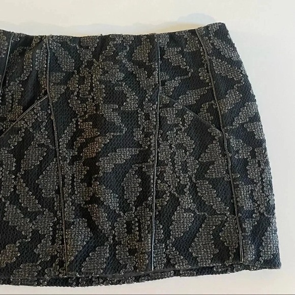 Maje Mini Skirt embroidery detailing - Picture 14 of 14